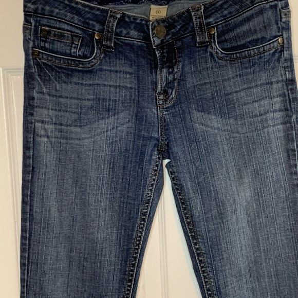 Refuge Slim Boot Cut Jeans Size 9 JR Med Wash - Picture 6 of 8